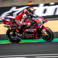 Marc Márquez revienta el récord de Le Mans pero Pecco Bagnaia hace la pole en la qualy más indescifrable de MotoGP 