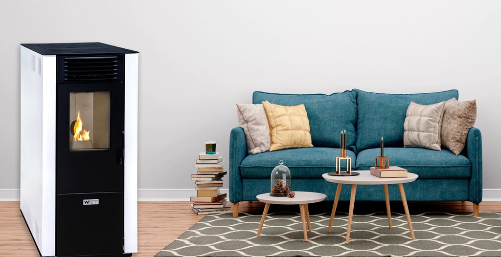 Esta estufa de pellets barata es la solución de Leroy Merlin para el ahorro de energía: calienta tu casa de forma natural y sostenible