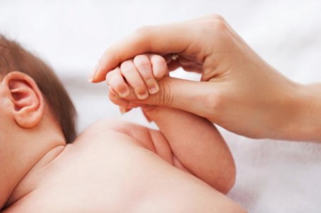 Nace el primer bebé de una embarazada con zika en España