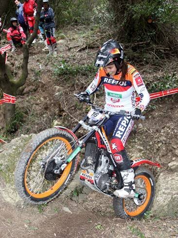 Laia Sanz vence en el estreno del Mundial de Trial en Francia