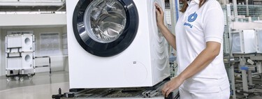 Que la lavadora funcione mejor y durante más tiempo tiene un truco: abrir la tapadera que hay en la parte inferior