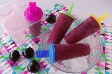 Receta de polos de cereza y yogur sin lactosa