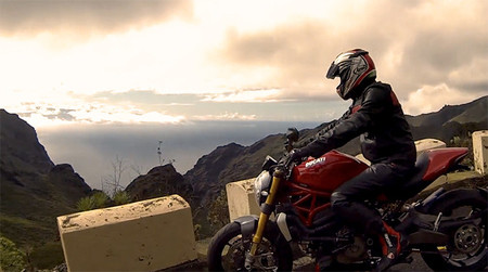 Ducati Monster 1200 en Tenerife, dos minutos de excusas para comprarte una