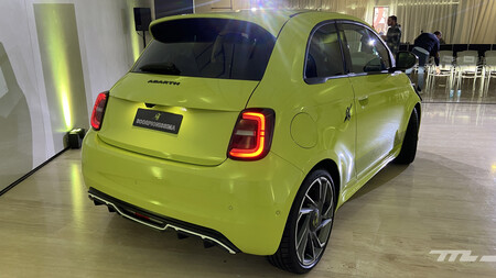Abarth 500e Motorpasion 6