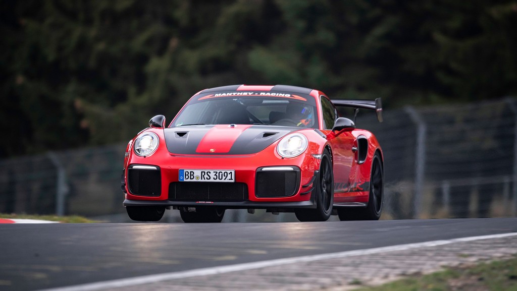 Video: Porsche recupera el récord en el Nürburgring con la ayuda de Manthey Racing y el 911 GT2 RS MR