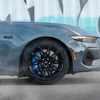 El próximo Ford Mustang sí conservará el motor V8, pero será híbrido y tendrá cuatro puertas