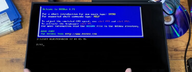 Instaló Windows 95 en una PlayStation 2 y comprobó de primera mano por qué es una de las consolas más complejas de Sony