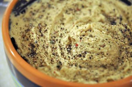 El humus, una manera sana de comer legumbres
