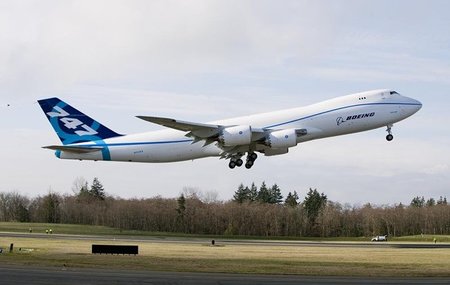El "Jumbo" 747 volará con biocombustible por primera vez