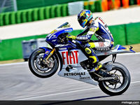 Valentino Rossi hace el hat trick en Misano