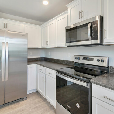 El truco para que el frigorífico brille como un espejo: el producto para conseguirlo en muy poco 