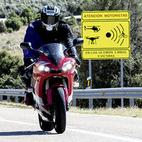 La DGT alerta sobre la conducción en "flow" en moto: exceso de velocidad y conducción semi-inconsciente