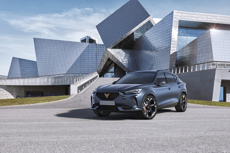 El CUPRA Formentor arranca su cuenta atrás: el SUV híbrido enchufable se desvelará en el Salón de Ginebra