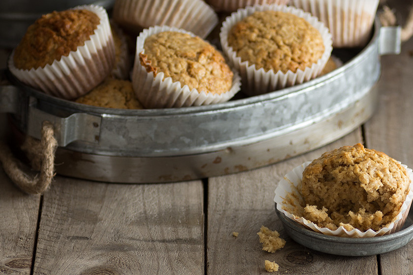 Muffins de copos de avena y canela. Receta de cocina fácil, sencilla y
