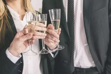Trucos para controlar el consumo de alcohol en estas fiestas