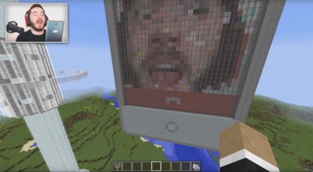 Verizon construye un iPhone gigante dentro de Minecraft que permite hacer videollamadas reales