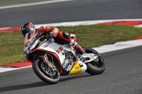 Superbikes Francia 2014: Sylvain Guintoli gana en una carrera llena de órdenes de equipo
