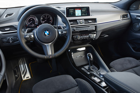 BMW X2 2018 interior