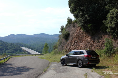 Mitsubishi Outlander Phev 105