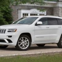Para la NHTSA algunos conductores de Jeep Grand Cherokee no saben poner el cambio automático en posición P