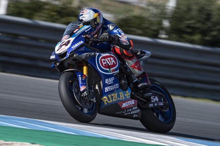 Toprak Razgatlioglu gana su segunda carrera con Yamaha y Jonathan Rea remonta para ser campeón de Superbikes