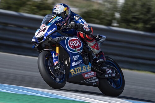 Toprak Razgatlioglu gana su segunda carrera con Yamaha y Jonathan Rea remonta para ser campeón de Superbikes