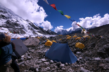 Contempla la cima del Everest, por fin, en 360º