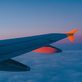 Ya sabemos los puentes largos del calendario laboral de 2026 y enero es el mejor momento para comprar vuelos  