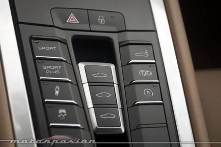Porsche 911 Carrera 4S botones