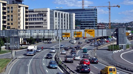 Coches circulando en Oslo