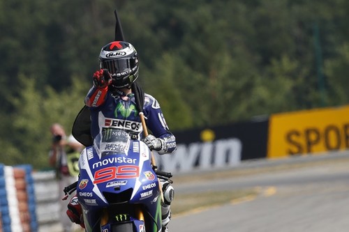 Vuelven los neumáticos 2015 y con ellos, el mejor Jorge Lorenzo 