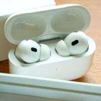 El Corte Inglés da comienzo a su Venta Privada con un ofertón en estos AirPods. Ahora cuestan menos que los AirPods 4 