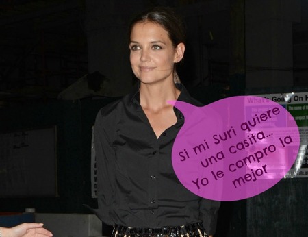 Y a Suri Cruise le regalan una casita de muñecas... tamaño mansión