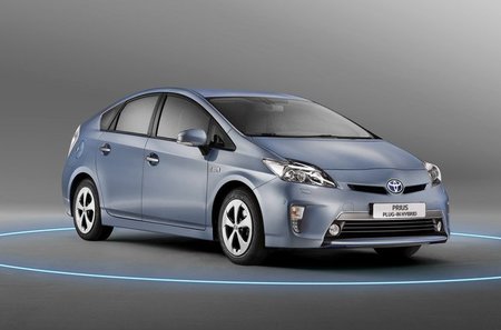 Toyota Prius Plug-in 2012