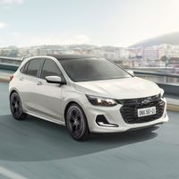 El Chevrolet Onix RS tiene apariencia de hot-hatch y motor turbo de 1.0 litro