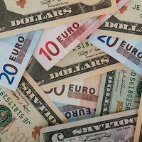 Europa y Estados Unidos decidirán mañana qué hacer con la guerra de aranceles que se cierne sobre los coches