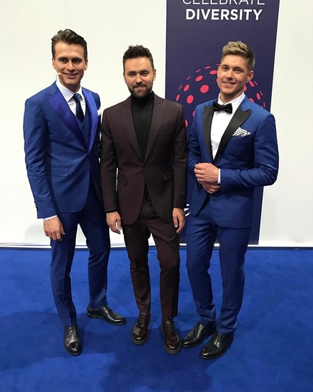 Eurovisión no sólo es música, y el estilo de sus conductores lo confirma (que es para tomar nota)