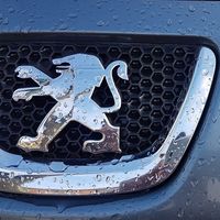 El Grupo PSA ya está sufriendo las sanciones de EE.UU y empieza a retirarse de Irán