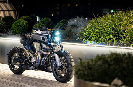 ¡Puro espectáculo! La Blue Falcon es una bestial Yamaha MT-01 reencarnada que mantiene su enorme bicilíndrico de 1.670 cc