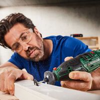 No es un error: hemos encontrado una taladradora y lijadora de precisión de 160 W por menos de 25 euros