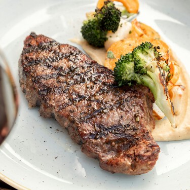 Lidl agotará esta parrilla eléctrica en liquidación que nos permite comer de barbacoa dentro o fuera de la cocina todo el año