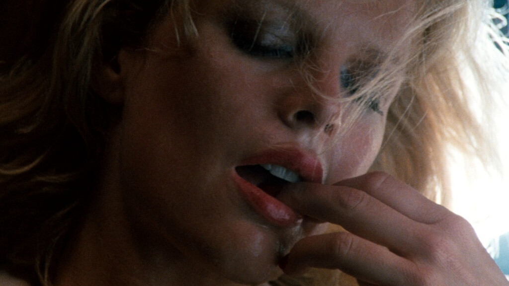 Qué fue de Kim Basinger, la sex symbol ochentera que acabó siendo protagonista del primer corto NFT