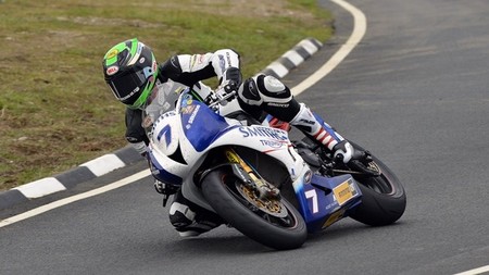Triumph vuelve a ganar el TT de la Isla de Man