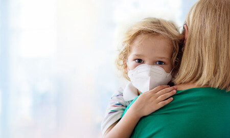 Los niños llevan mascarilla porque tienen que llevarla, no porque se sientan héroes