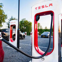 Tesla abre sus Supercargadores a cualquier marca de coche eléctrico en España, pero no es más barato que otros operadores