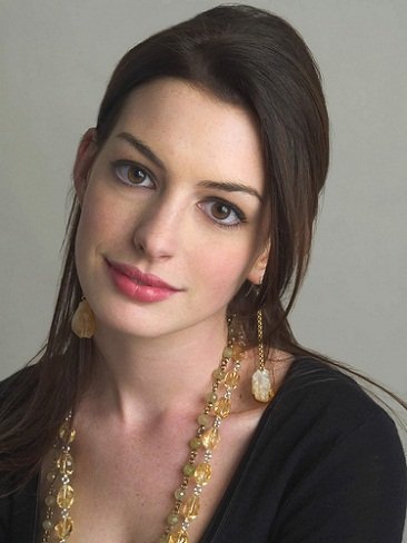 Anne Hathaway, pues habrá que darle al rollo bollo