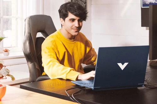 HP Victus 16-r1006ns - Ordenador portátil Gaming de 16.1" (Intel Core i7-14700HX, 32GB RAM, 1TB SSD, NVIDIA GeForce RTX 4070, 144Hz, Sin Sistema Operativo) Silver - Teclado QWERTY Español