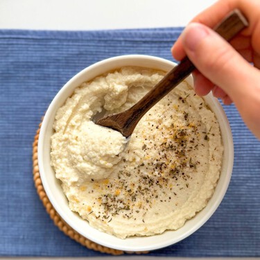 Bechamel de coliflor, una alternativa vegetal, sin harina y ligera tan versátil como la salsa original