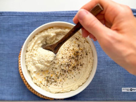 Bechamel de coliflor, una alternativa vegetal, sin harina y ligera tan versátil como la salsa original