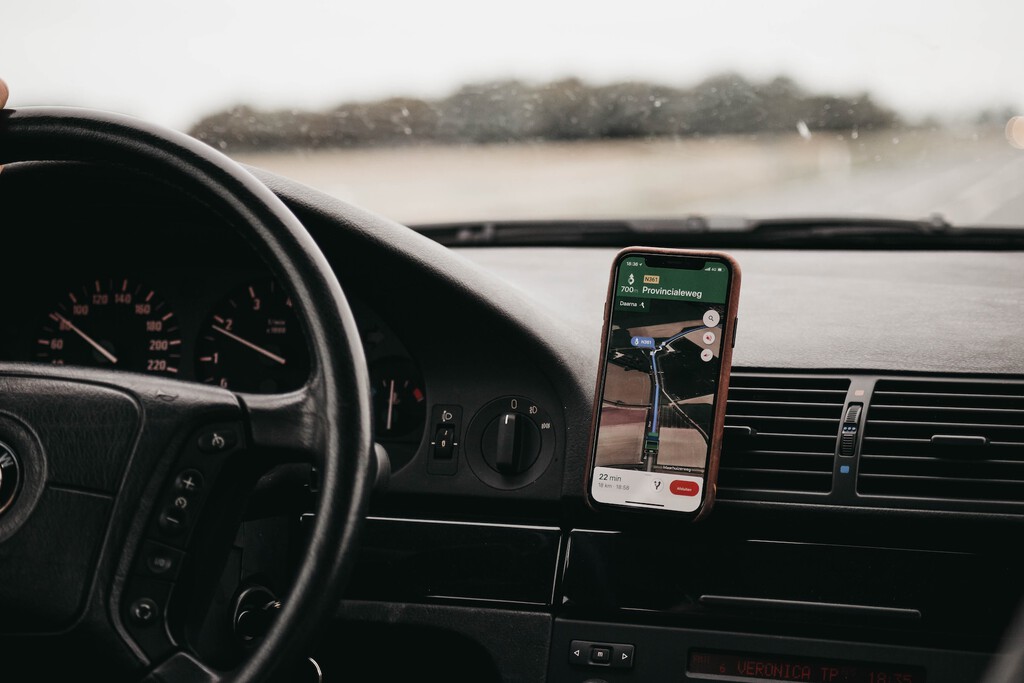 Google Maps consume tanta batería cuando lo uso para navegar en el coche que he tenido que usar estos trucos para remediarlo 